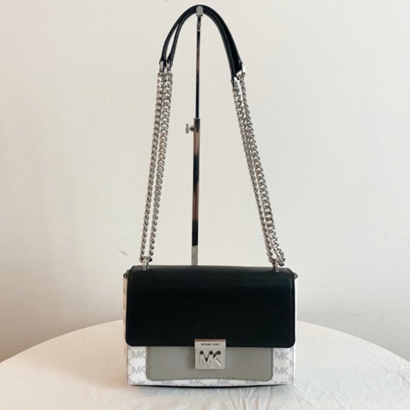 Michael Kors Handbags - Women's Michael Kors Mindy Chain Shoulder Purse